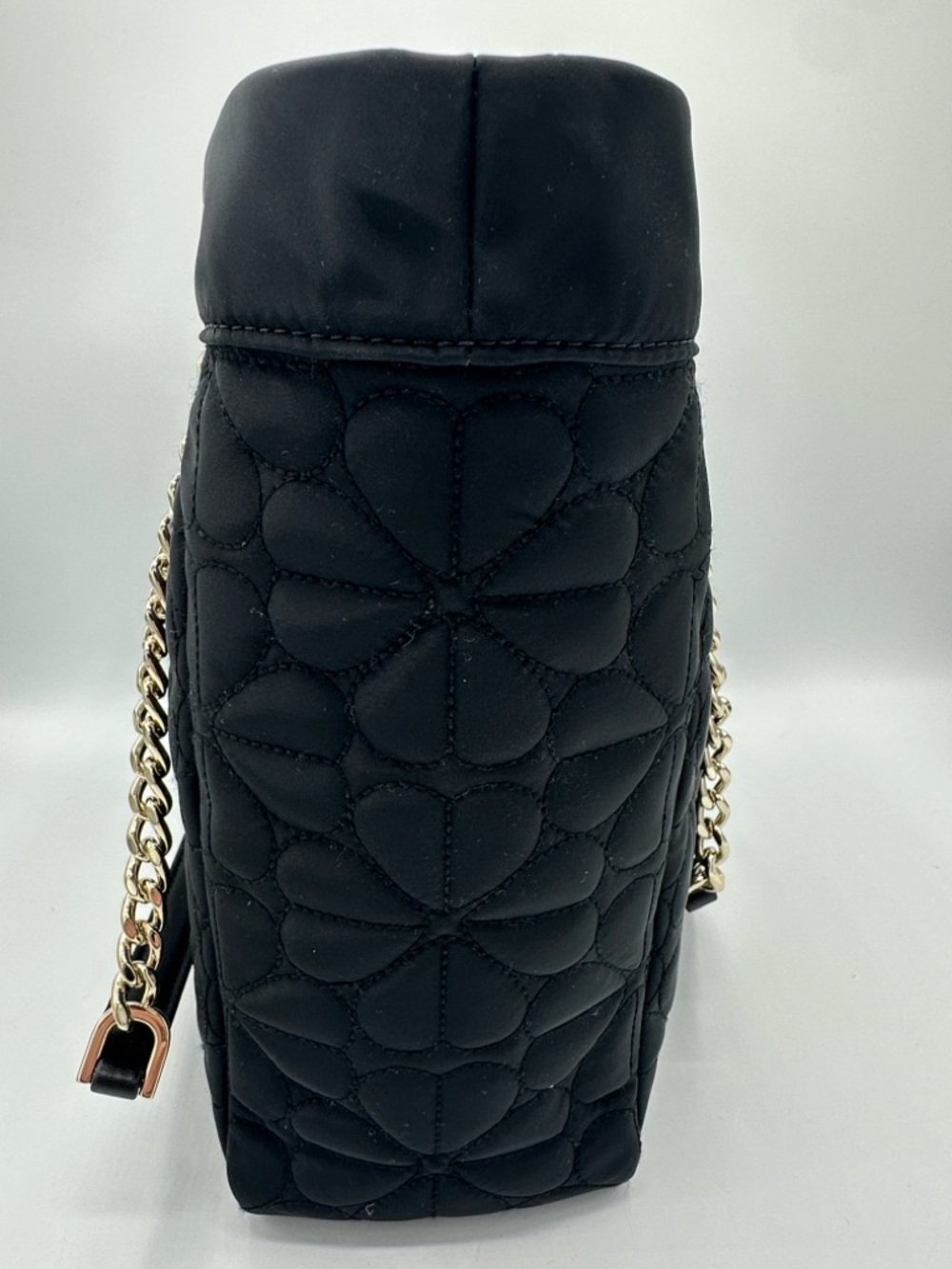 💰PRICE DROP💰 Kate Spade Spade Flower Quilted Medium Tote Black Chain Strap - Picture 5 of 14